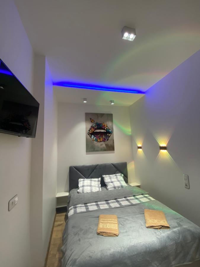 квартира-студія подобово на вулиці городоцька 102 Apartment Lviv